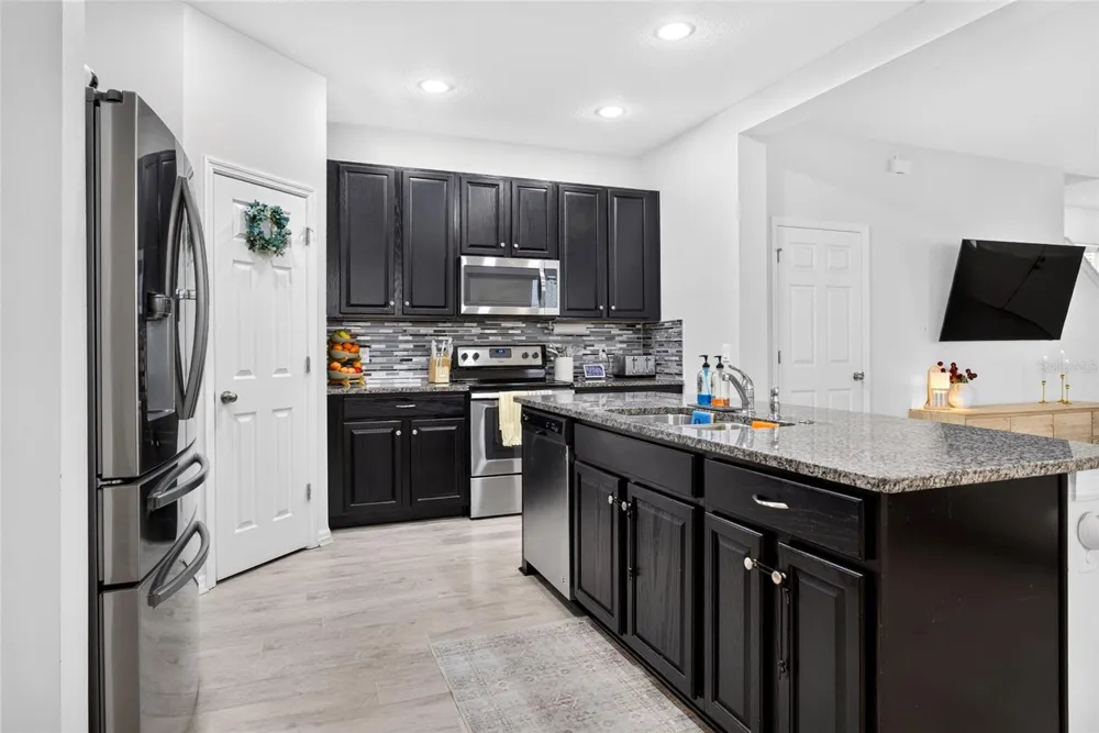 5887 CYPRESS HILL ROAD Winter Garden, FL 34787