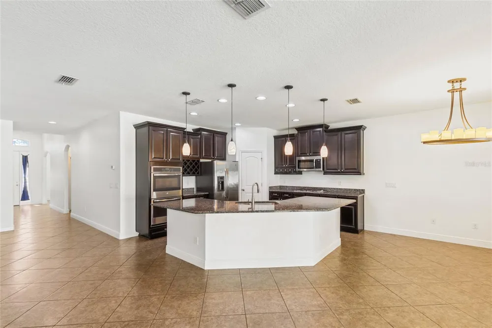 6706 RIVERSIDE BLUFFS DRIVE Riverview, FL 33578