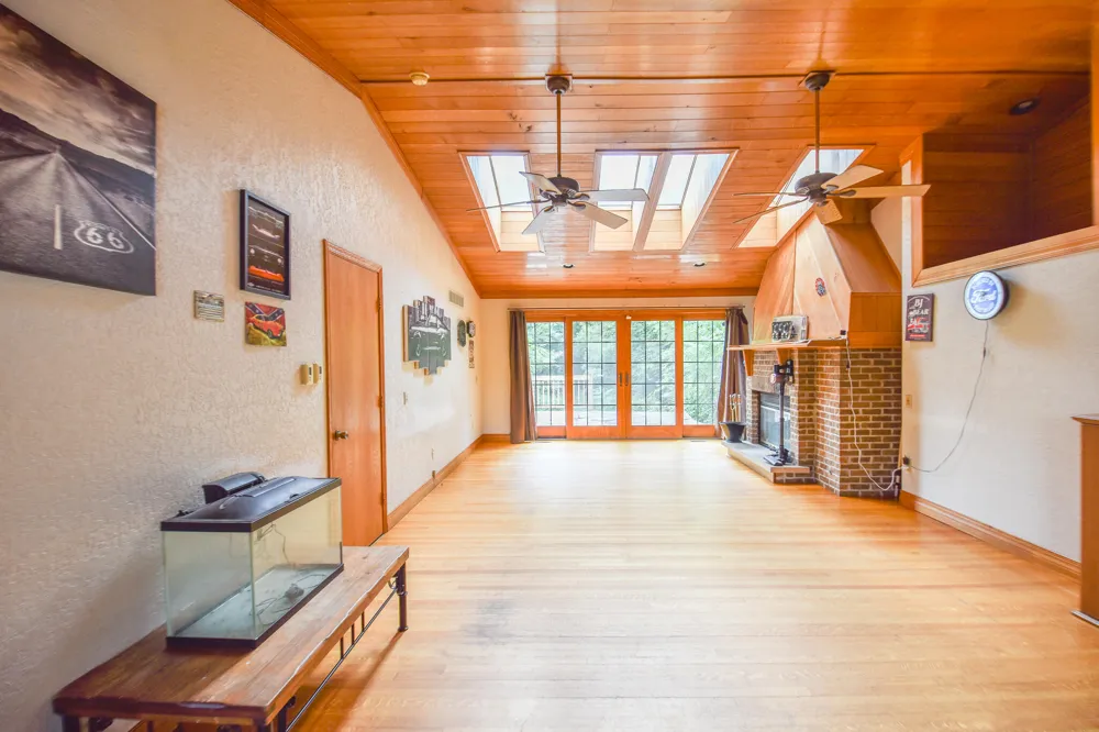 1085 Wolf Road Algansee Township, MI 49274