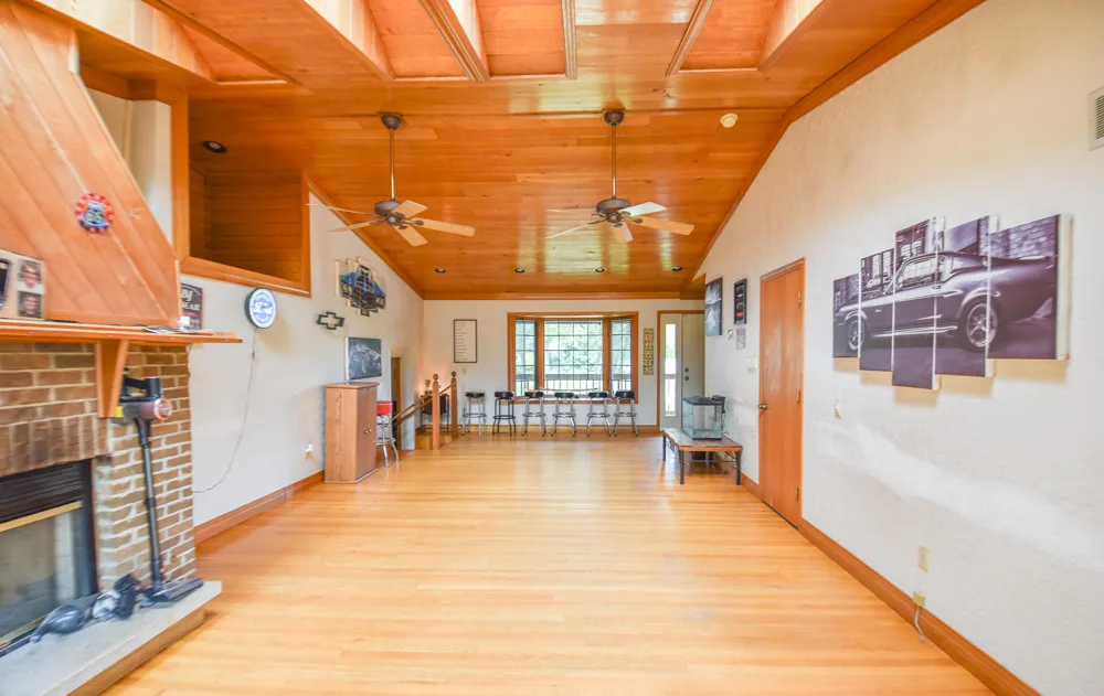 1085 Wolf Road Algansee Township, MI 49274