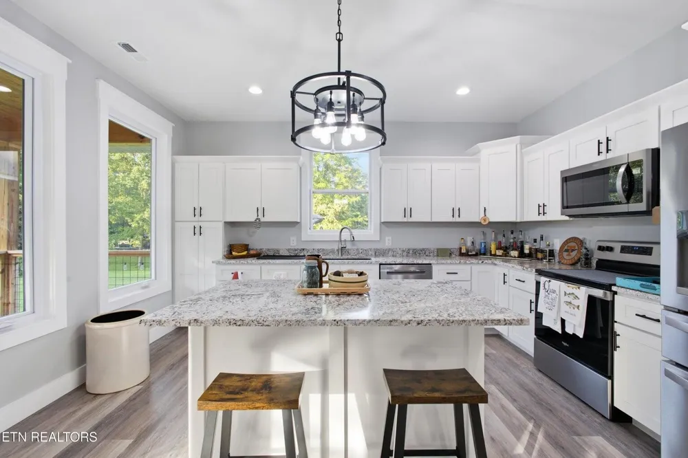 284 Amy Trail Spring City, TN 37381