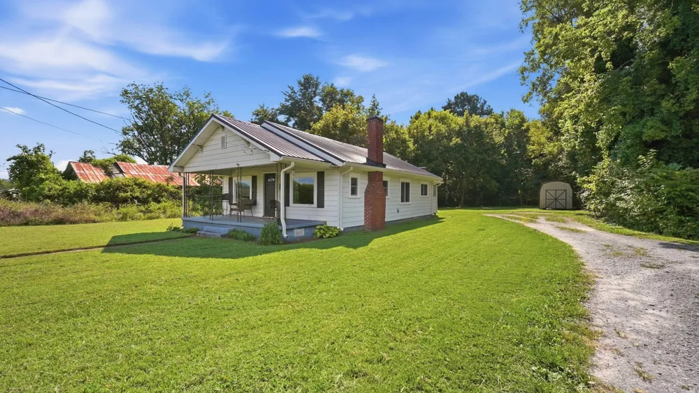 377 California Avenue Dayton, TN 37321