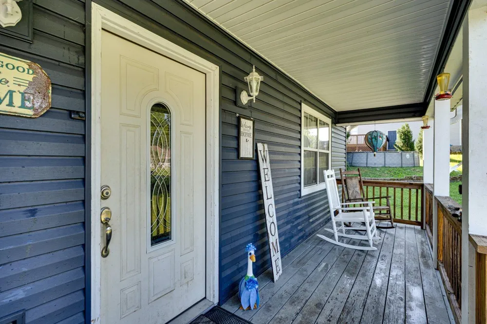684 Debbie Lane Ringgold, GA 30736