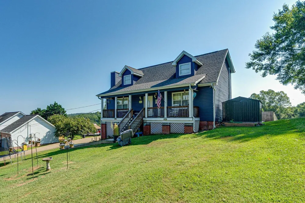 684 Debbie Lane Ringgold, GA 30736