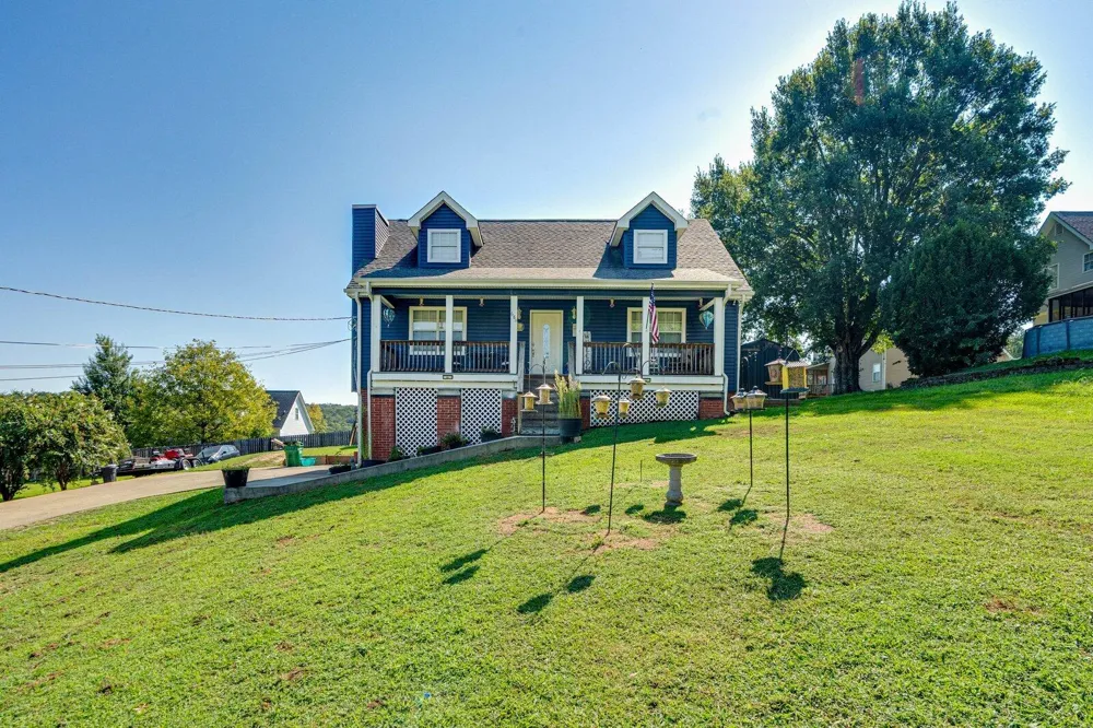 684 Debbie Lane Ringgold, GA 30736