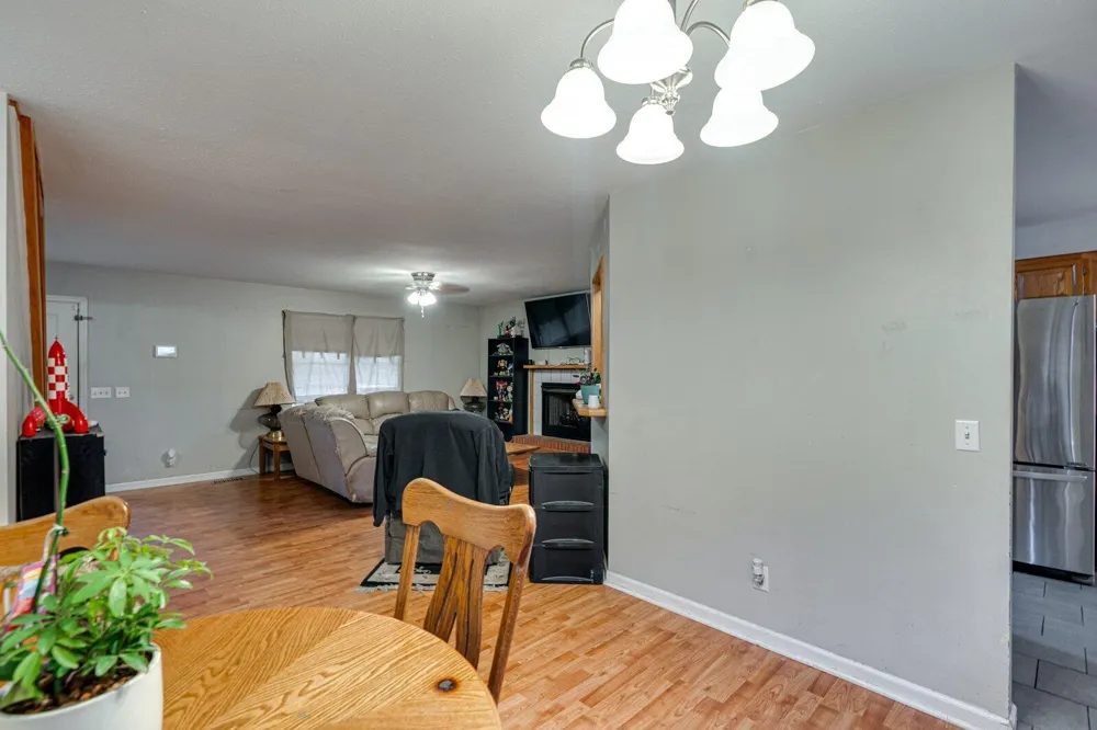 684 Debbie Lane Ringgold, GA 30736