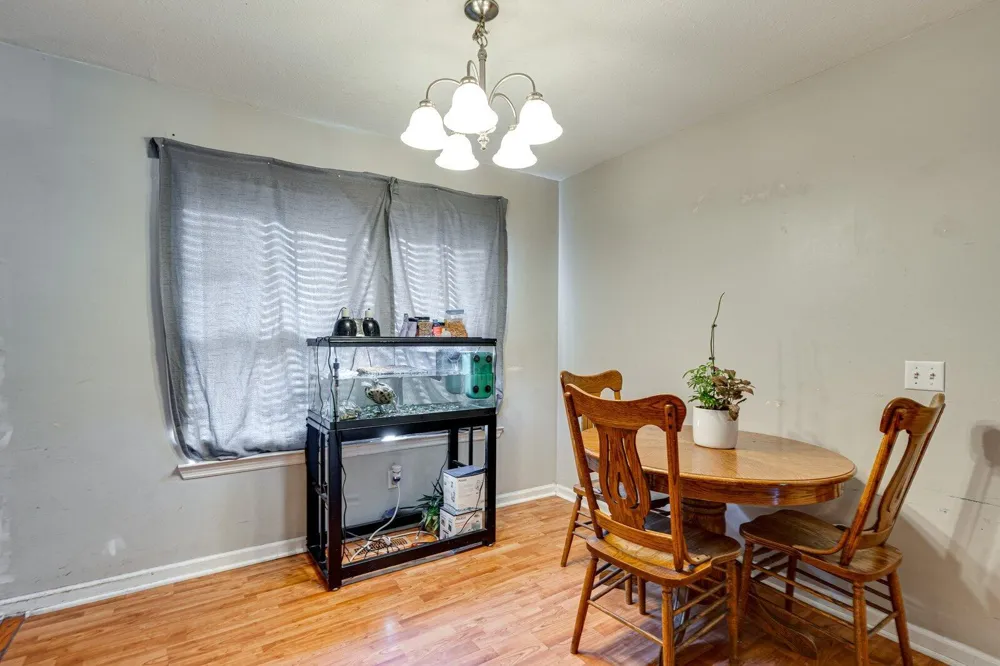 684 Debbie Lane Ringgold, GA 30736