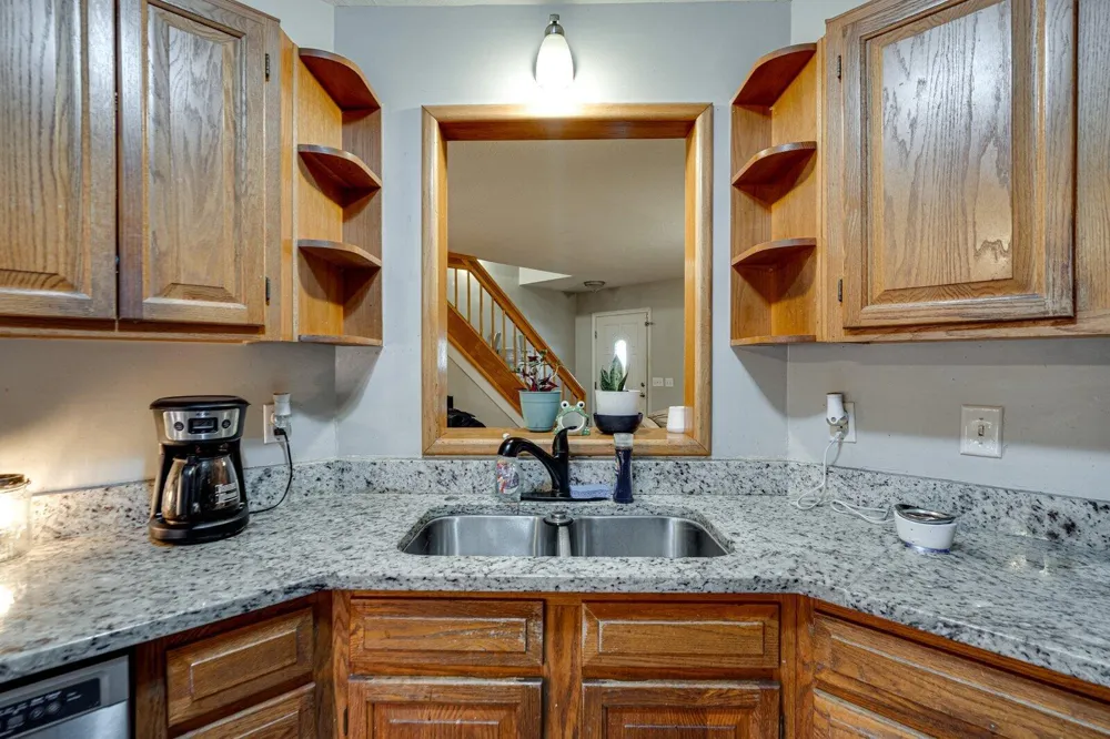 684 Debbie Lane Ringgold, GA 30736