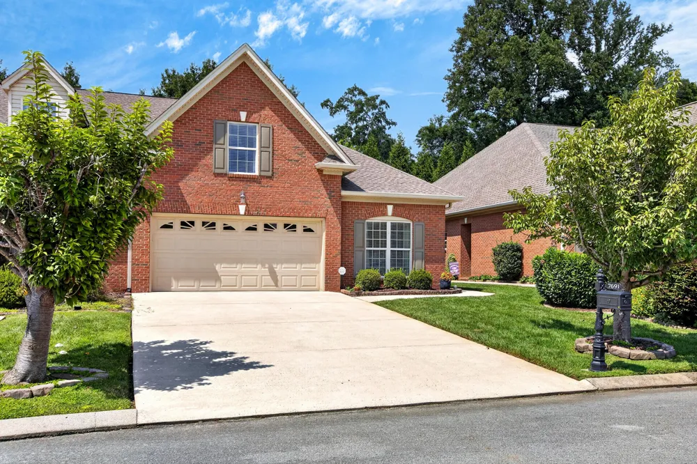 7691 Lenox Trace Drive Hixson, TN 37343