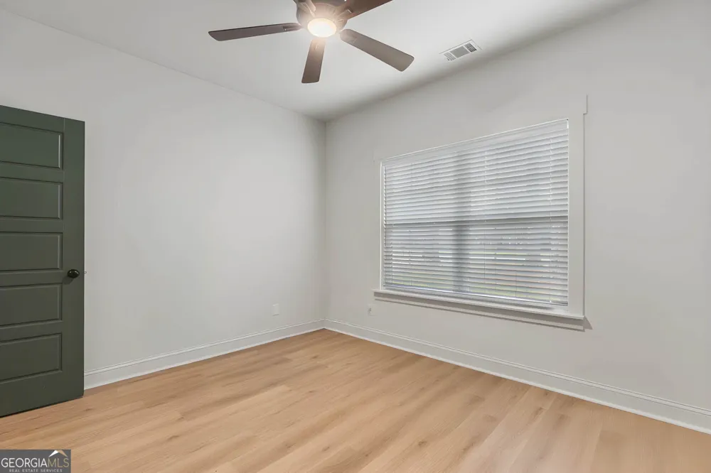 198 Henry ST Pembroke, GA 31321