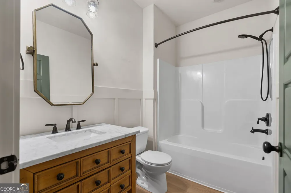 198 Henry ST Pembroke, GA 31321