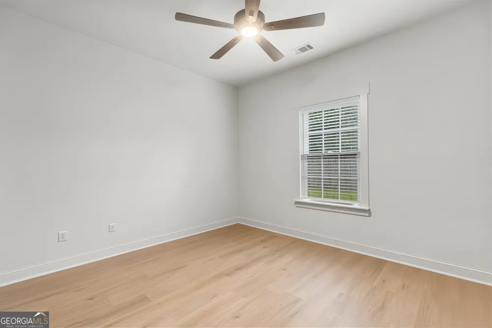 198 Henry ST Pembroke, GA 31321