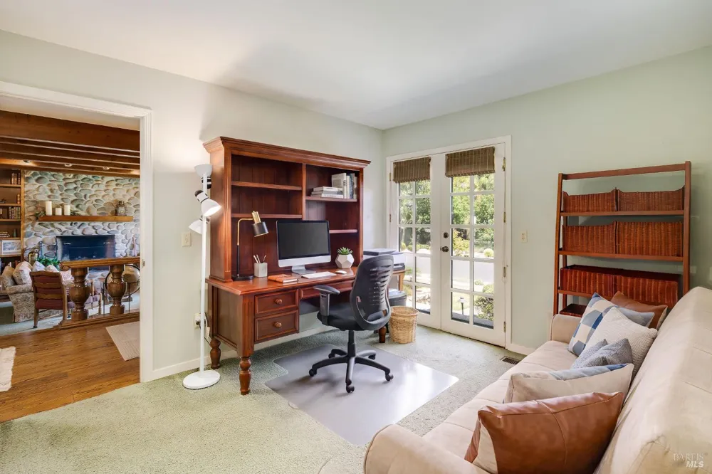 1660 Sylvaner Avenue St. Helena, CA 94574