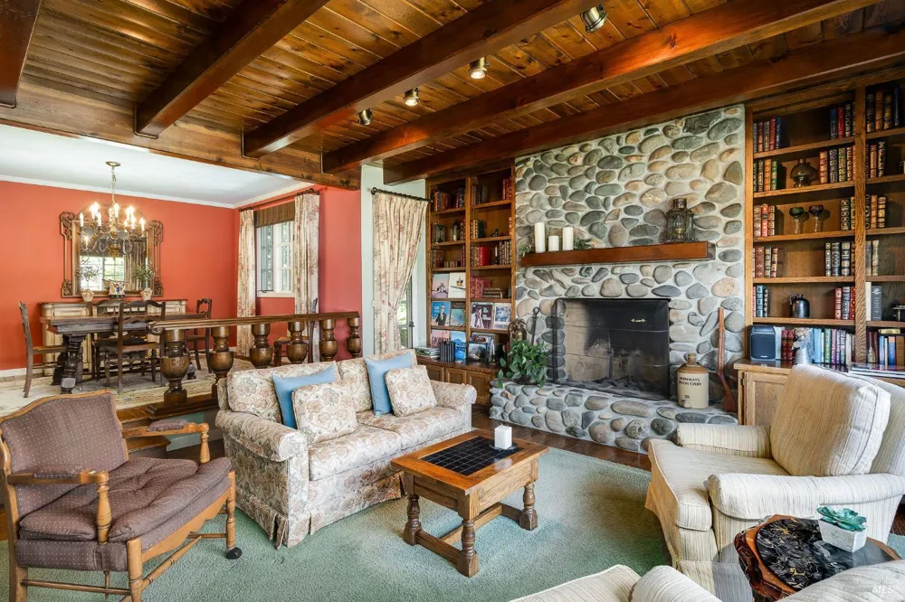 1660 Sylvaner Avenue St. Helena, CA 94574