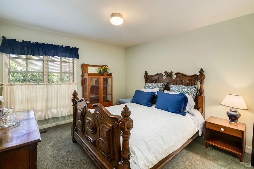 1660 Sylvaner Avenue St. Helena, CA 94574