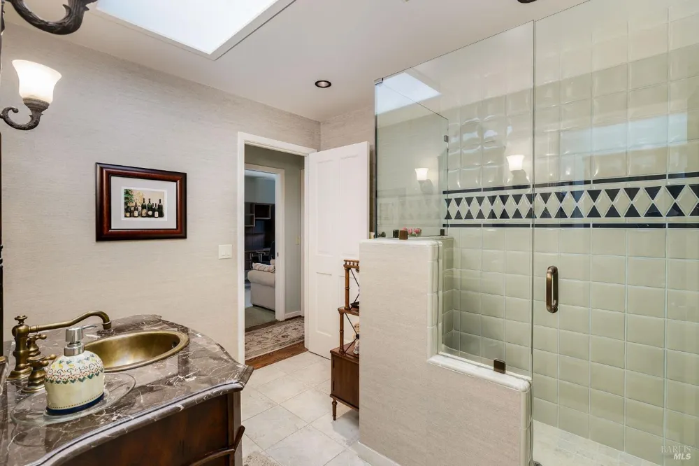 1660 Sylvaner Avenue St. Helena, CA 94574