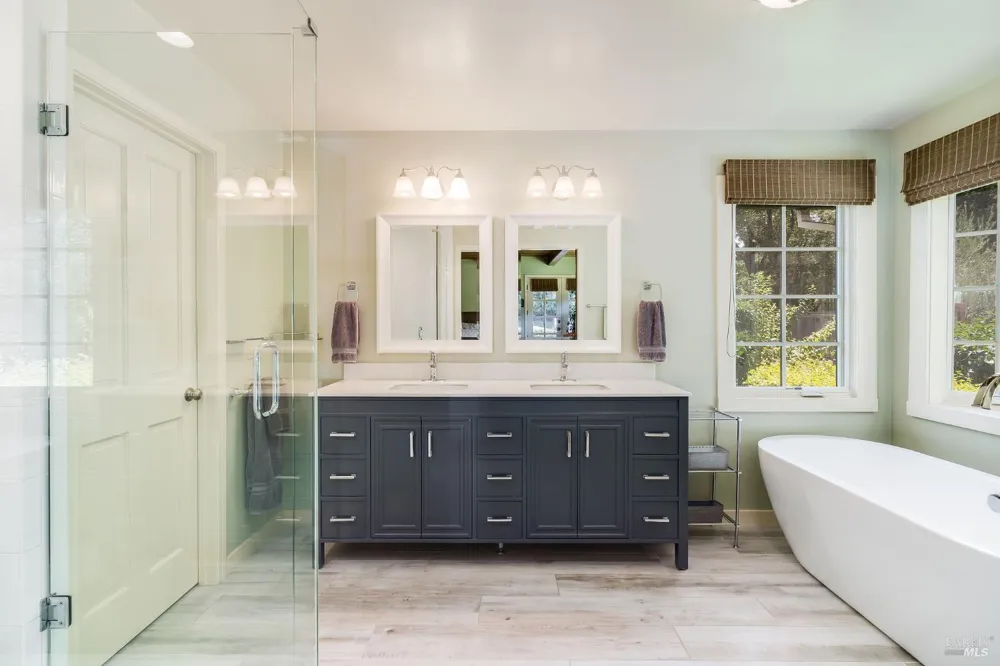 1660 Sylvaner Avenue St. Helena, CA 94574