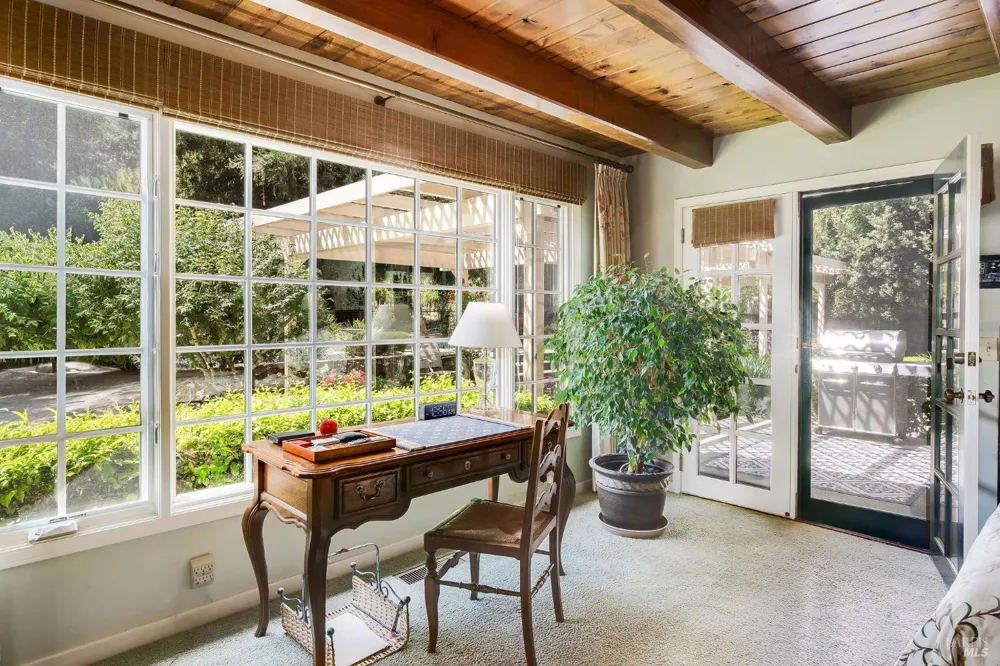 1660 Sylvaner Avenue St. Helena, CA 94574