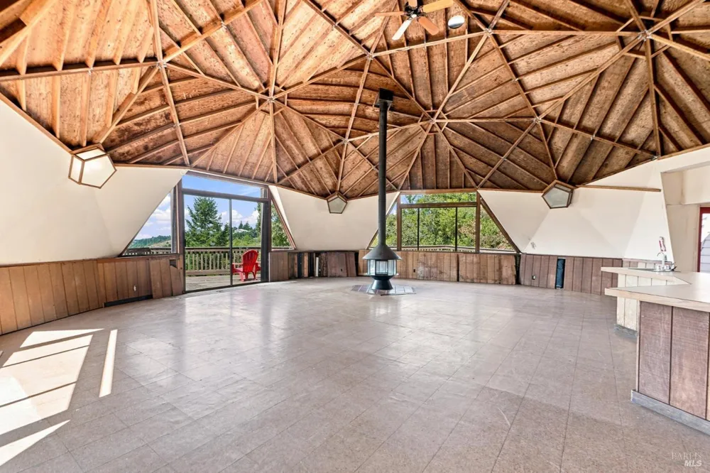 10635 Barnett Valley Road Sebastopol, CA 95472