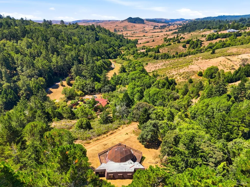 10635 Barnett Valley Road Sebastopol, CA 95472