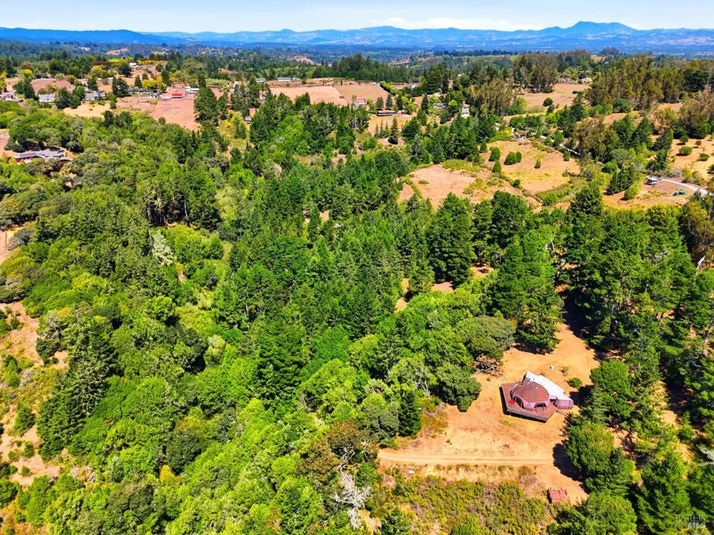 10635 Barnett Valley Road Sebastopol, CA 95472