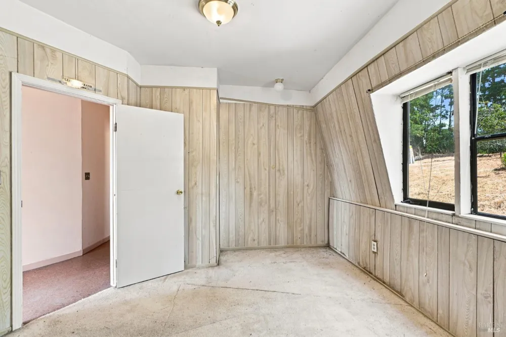 10635 Barnett Valley Road Sebastopol, CA 95472