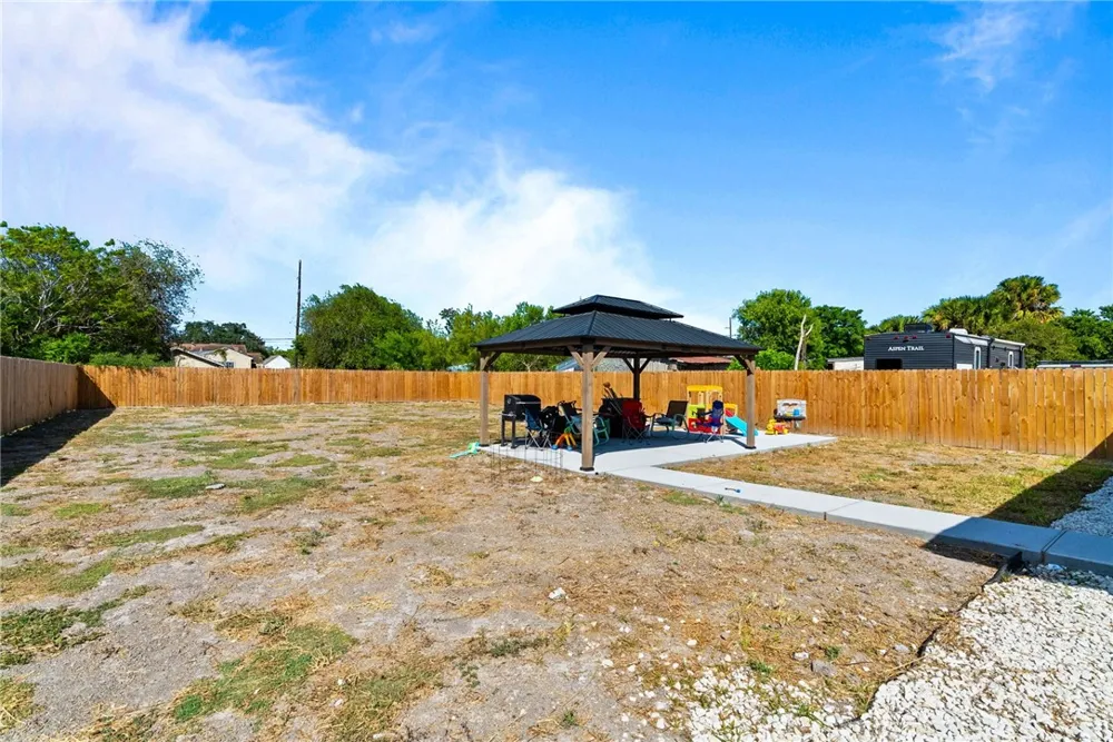 2510 Viola Avenue Corpus Christi, TX 78415