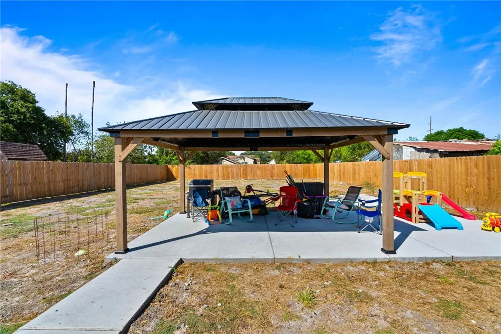2510 Viola Avenue Corpus Christi, TX 78415