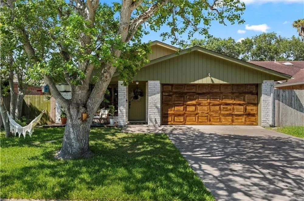 5337 Crossridge Drive Corpus Christi, TX 78413