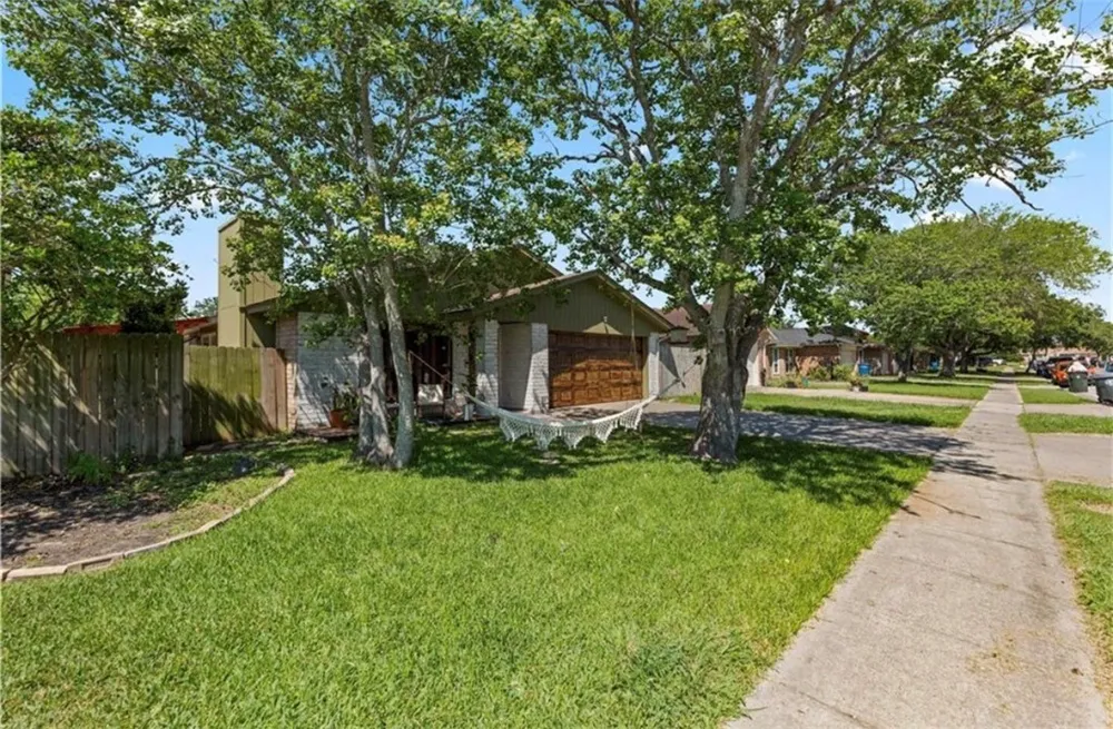 5337 Crossridge Drive Corpus Christi, TX 78413