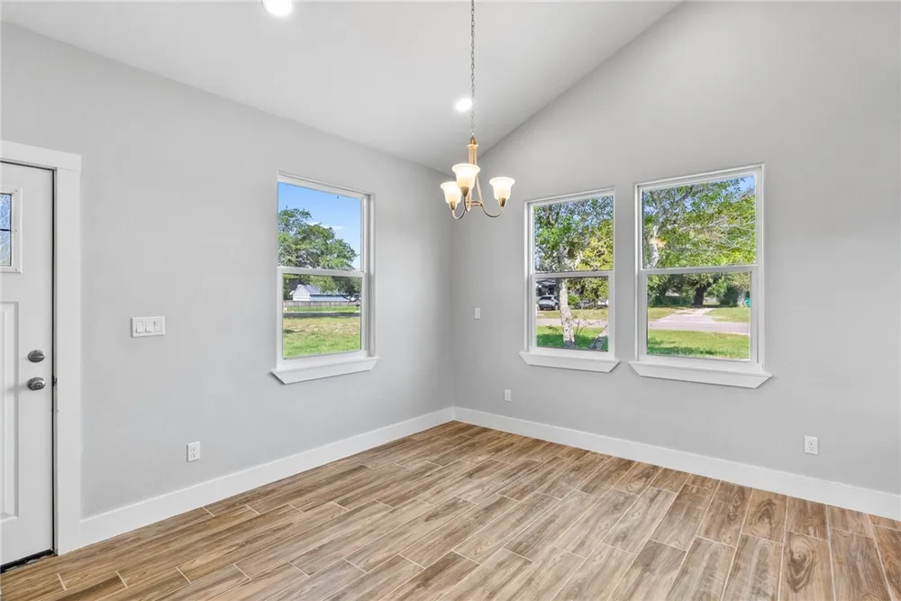 219 S 10th Street Aransas Pass, TX 78336