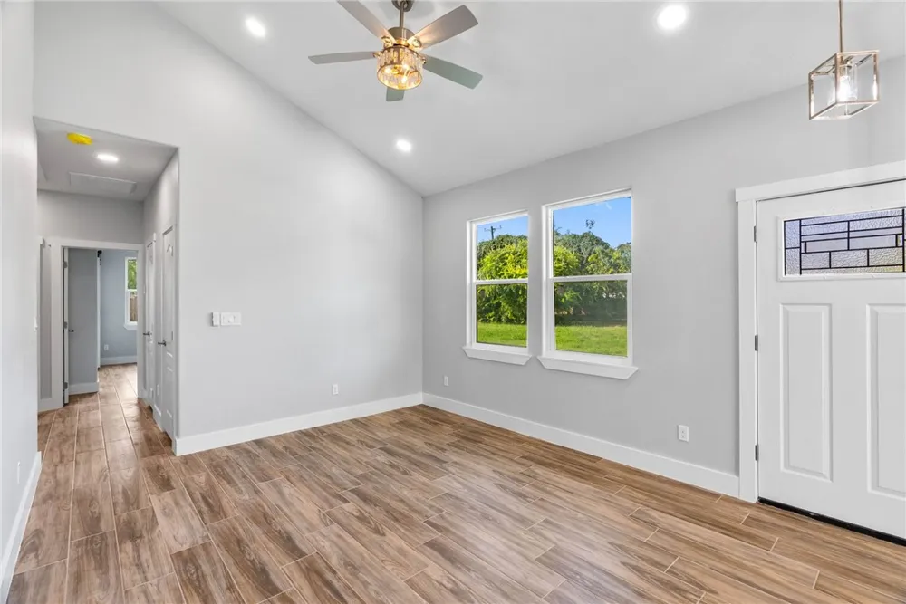 219 S 10th Street Aransas Pass, TX 78336