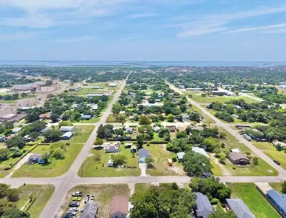 219 S 10th Street Aransas Pass, TX 78336