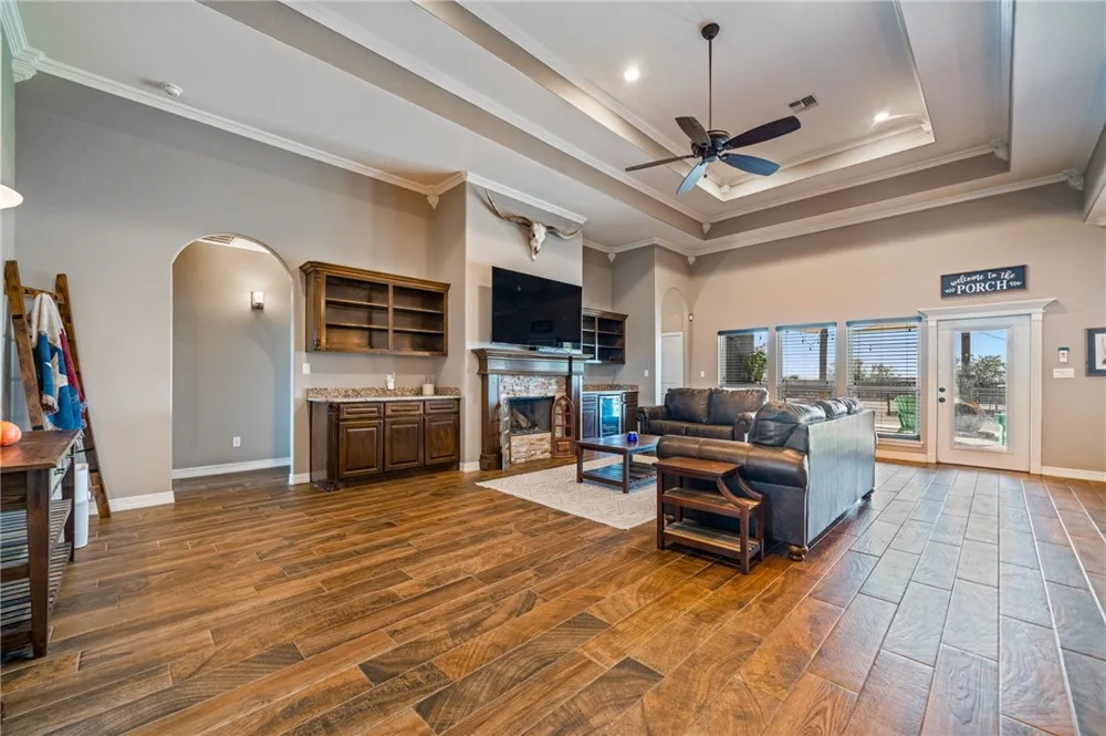 6718 Wesley Way Corpus Christi, TX 78415