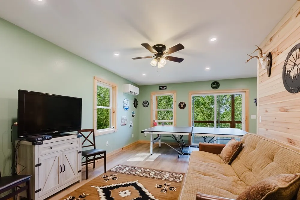 Golden Hawk Drive Bryson City, NC 28713