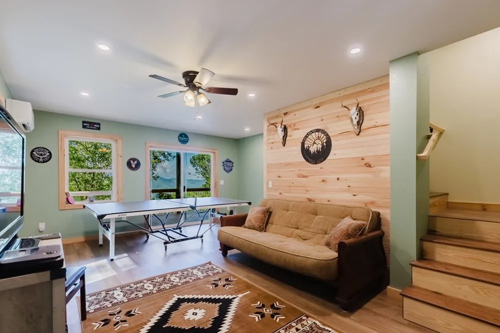 Golden Hawk Drive Bryson City, NC 28713