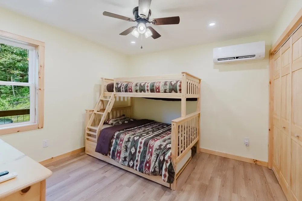 Golden Hawk Drive Bryson City, NC 28713