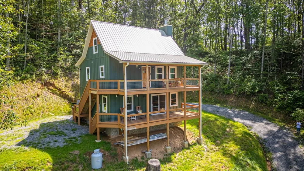 Golden Hawk Drive Bryson City, NC 28713