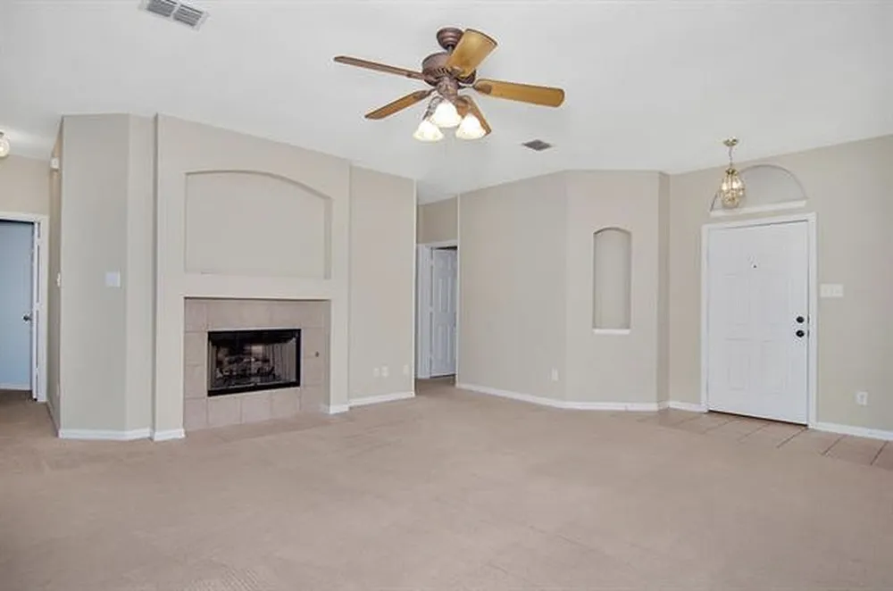 8409 Island Court Fort Worth, TX 76137