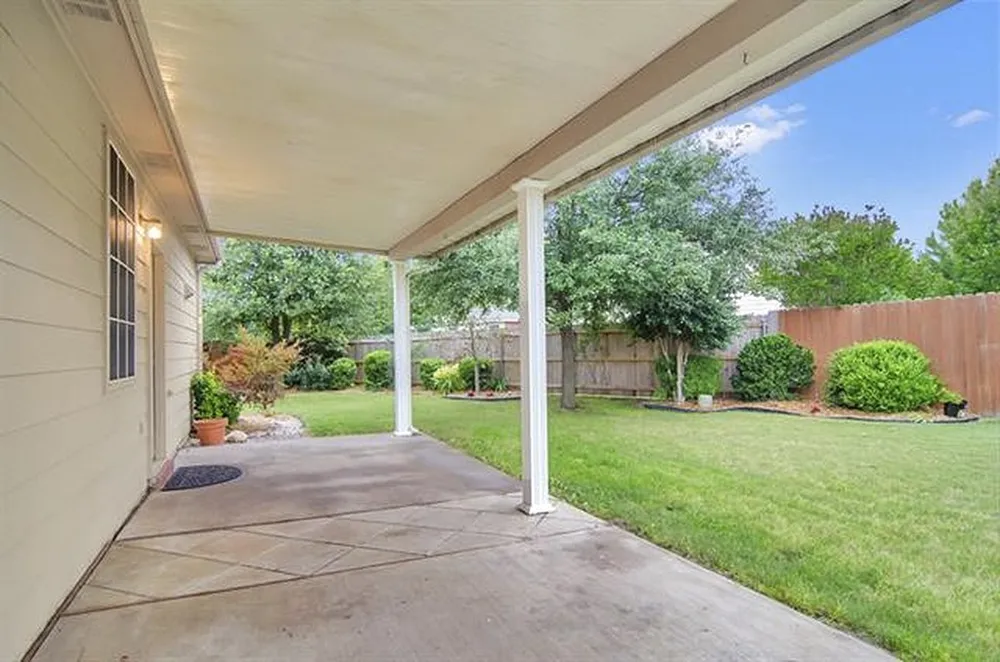 8409 Island Court Fort Worth, TX 76137