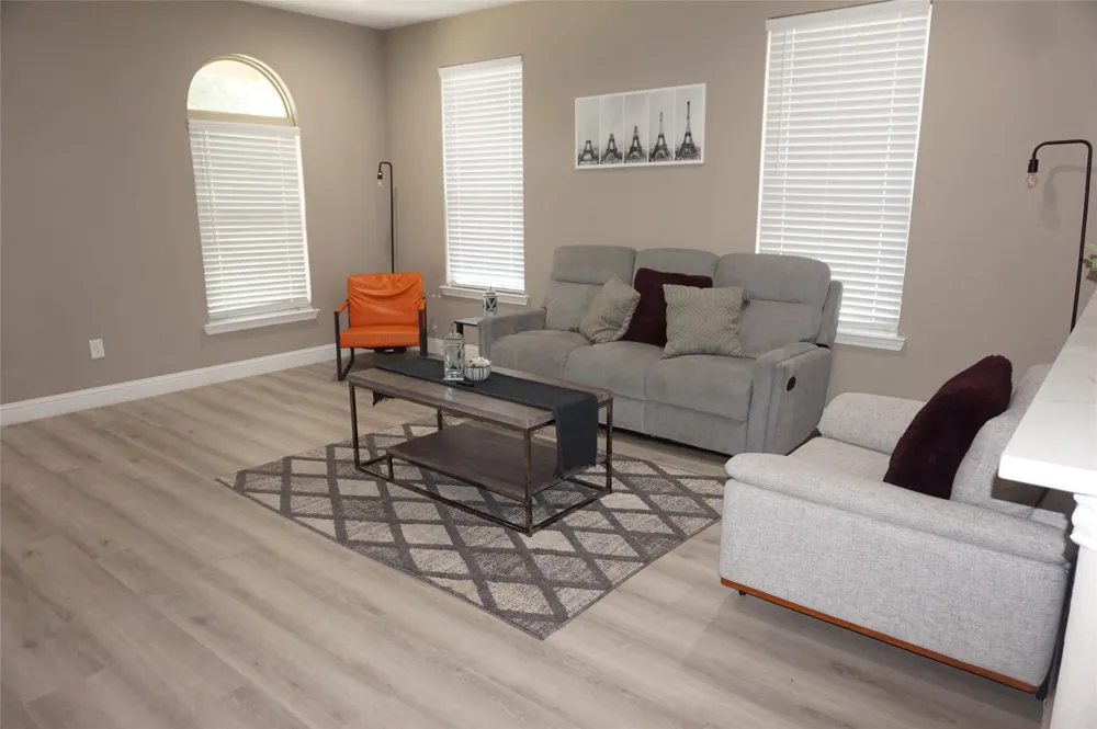 4819 Baldwin Street Dallas, TX 75210