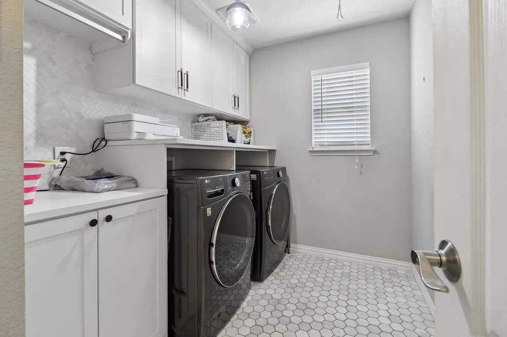 716 Snowy Orchid Lane DeSoto, TX 75115