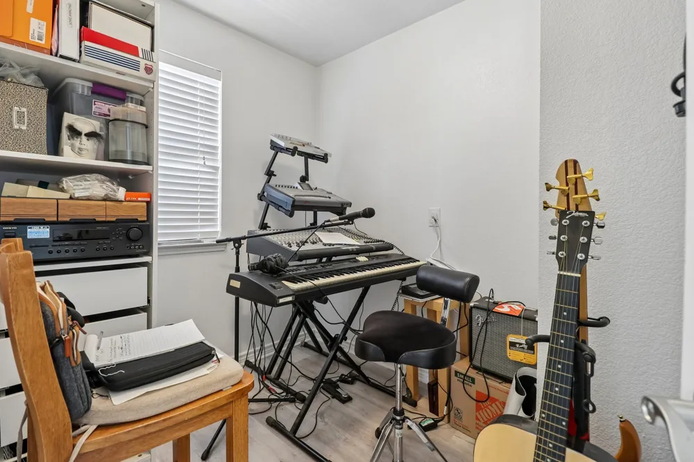 716 Snowy Orchid Lane DeSoto, TX 75115