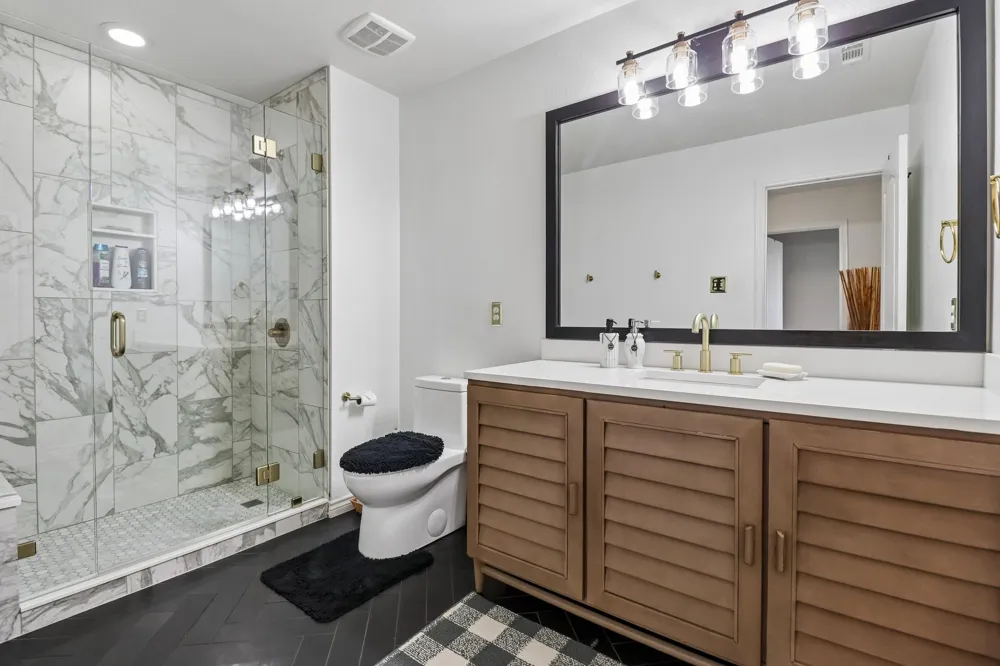 716 Snowy Orchid Lane DeSoto, TX 75115