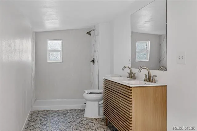 137 Hazel Court Denver, CO 80219