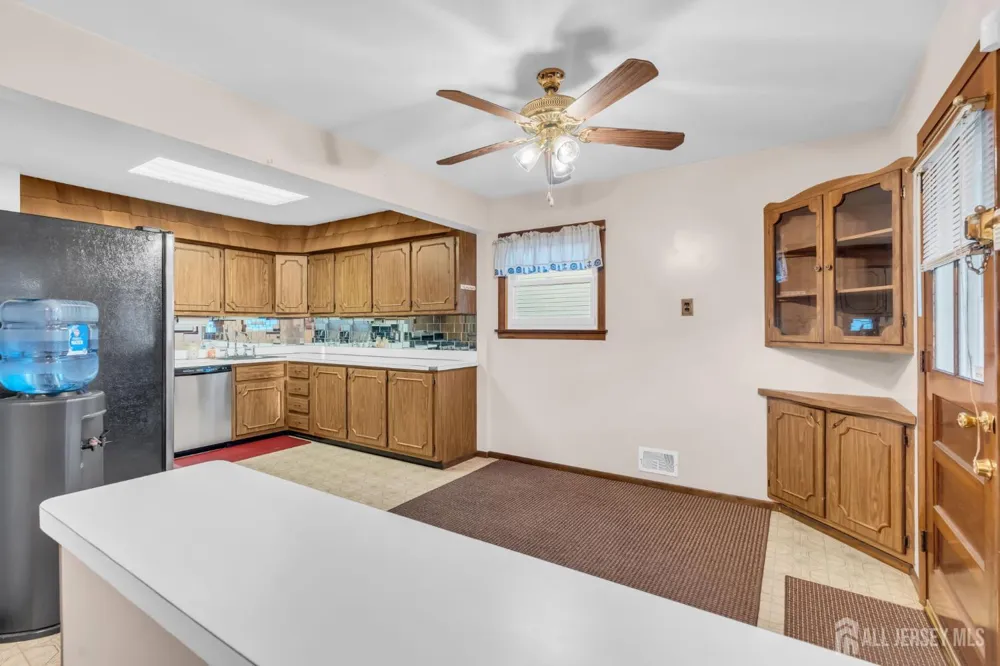 140 Camelot Drive Port Reading, NJ 07064
