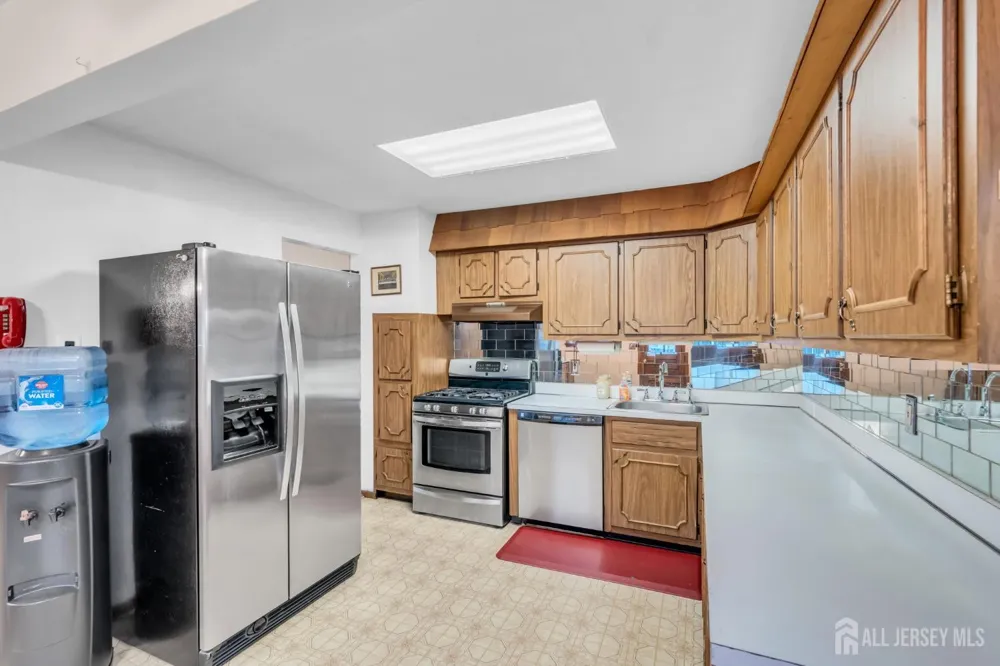 140 Camelot Drive Port Reading, NJ 07064