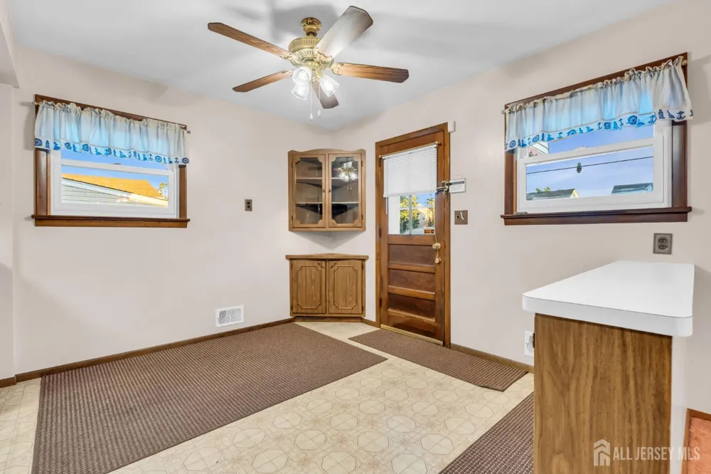 140 Camelot Drive Port Reading, NJ 07064