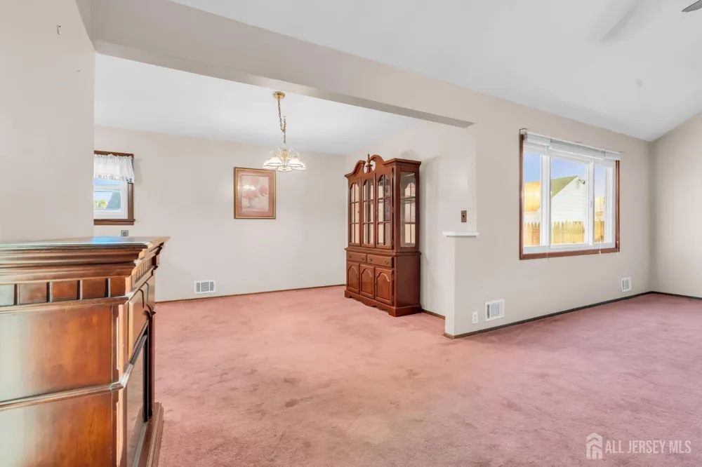 140 Camelot Drive Port Reading, NJ 07064