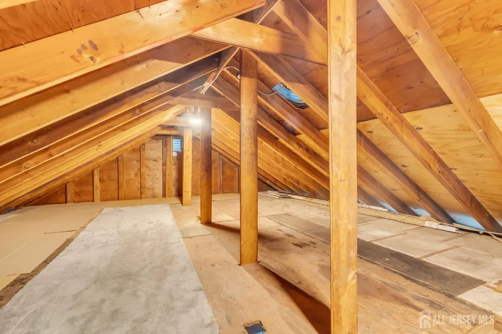140 Camelot Drive Port Reading, NJ 07064